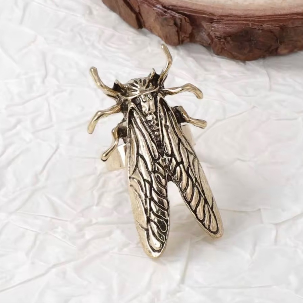 Gold Cicida Insect Bug Statement Rings - Picture 2 of 2